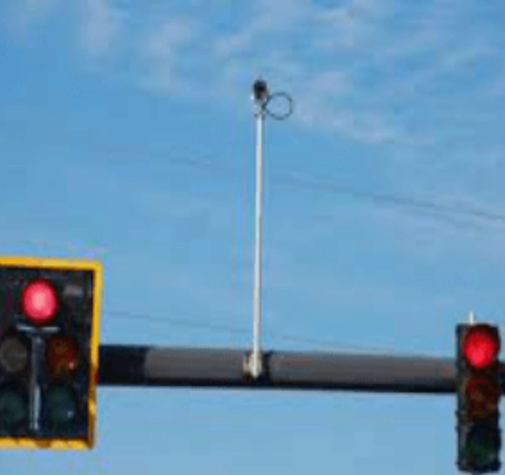 does all traffic lights have cameras